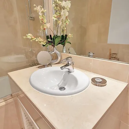 Yolo Spaces - - Puerto Boutique Apartment Sotogrande