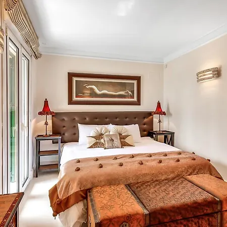 Yolo Spaces - - Puerto Boutique * Sotogrande