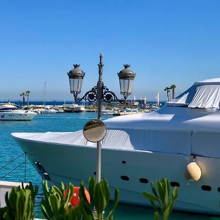 Yolo Spaces - - Puerto Boutique * Sotogrande