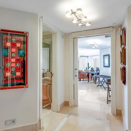 Yolo Spaces - - Puerto Boutique Apartment