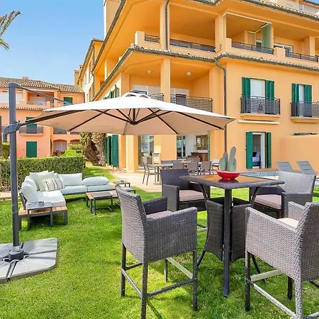 Yolo Spaces - - Puerto Boutique Sotogrande